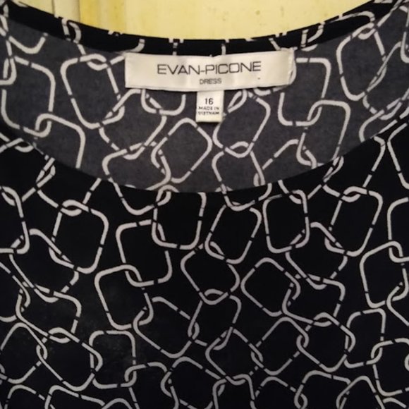 Evan-Picone Black & White Print Dress - Picture 7 of 12